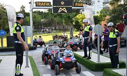 Mersin'de minikler trafik kurallarını öğrendi