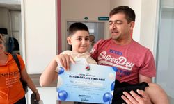 Kepez'de sünnet olan çocuklara 'Üstün Cesaret Belgesi’