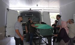 Ölümüne sebep olduğu bebeğinin cenazesini gözyaşları arasında teslim aldı