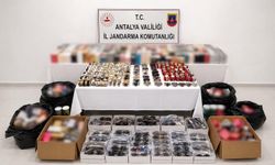 Manavgat’ta milyonluk kaçak ürün baskını