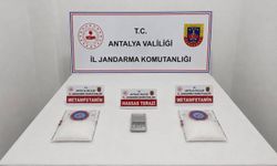Otel odasında uyuşturucuya 2 tutuklama