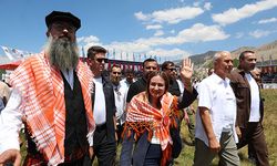 Başkan Vekili Özdemir Gökbel Yağlı Pehlivan Güreşleri’ne katıldı