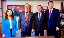 CHP Grup yönetimi Çerçeve Kanun Teklifini imzaladı