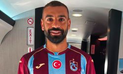 Muhammed Salah uçağa bindi, Trabzonspor formasını giydi