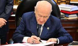 Bahçeli: "(Çerçeve yasa) Bu imzayla bin yıllık kardeşliğimiz bir kez daha tescillenmiştir"