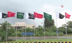 İslamabad'da Pakistan, Türkiye ve Suudi Arabistan bayrakları göndere çekildi
