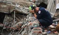 Kolombiya'yı vuran 7.4'lük depremde can kaybı 312'ye yükseldi