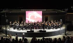 Kemer Belediyesi Gençlik Orkestrası Korkuteli’de sahne aldı