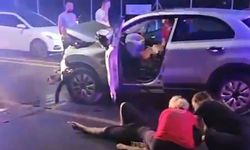 Serik'te otomobil ile minibüs çarpıştı