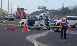Otoyolda feci kaza: 2 ölü, 6 yaralı