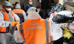 Evden 5 kamyon çöp çıkartıldı