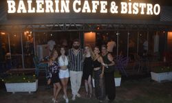 Dansçıların Balerin Cafe gecesi