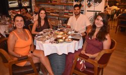 Ana evlatları ile İnkilap'ta