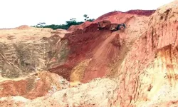Altın madeninde göçük: 60 ölü