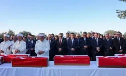 Cumhurbaşkanı Yardımcısı Yılmaz, KKTC'de şehitlikte devlet törenine katıldı