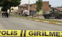 Boşanma aşamasındaki çiftin yakınları arasında silahlı çatışma: 1’i polis 12 yaralı