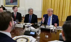 Trump'tan 'yapay zeka' kararnamesi: Bütün kurumlarda 'süper zeka' terimi kullanılacak
