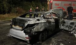 Alanya'da seyir halindeki otomobil alevlere teslim oldu
