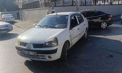 Motosiklet ile otomobil çarpıştı: 2 yaralı