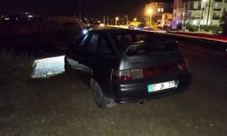 Kontrolden çıkan otomobil refüje çarptı: 1 yaralı