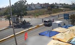 Serik’te feci çarpışma! Motosiklet sürücüsü yola savruldu