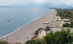 Antalya’nın sahilleri eylülde de boş kalmadı