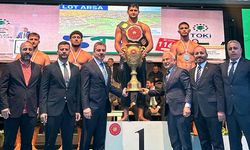Manavgatlı genç pehlivandan şampiyonluk