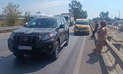 Manavgat'ta 3 araç birbirine girdi