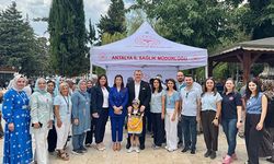 Korkuteli Kaymakamı Yılmazer sağlık stantlarını ziyaret etti