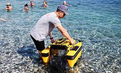 Kemer'de çöp kaparlı temizlik
