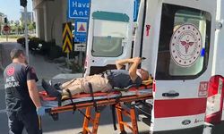 Serik'te motosiklet yolcu otobüsüyle çarpıştı
