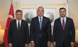 Bakan Ersoy, AK Parti'li İnan ve İzmir Büyükşehir Belediye Başkanı Tugay’ı kabul etti