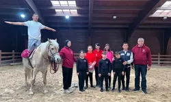 Özel gereksinimli çocuklara atlı jimnastikle rehabilitasyon