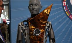 Robot AMECA ilk kez ziyaretçilerin karşısına çıktı