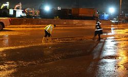 Kepez Belediyesi gece boyu sahadaydı