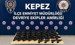 Kepez'de 32 tabanca ve 30 şarjör ele geçirildi