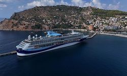 Alanya'ya gelen turist sayısı 12 bin 876'ya ulaştı