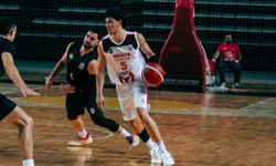 Antalya Gençlik Spor Pizza Bulls, İTÜ Halkbank'a son anda kaybetti! 93-91
