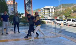 Antalya'da tefecilik ve şantaj operasyonunda 6 tutuklama