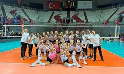 Antalya’nın voleyboldaki ilk hafta karnesi: 07 Mega Spor kazandı, Manavgat ve Muratpaşa kaybetti