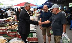 Başkan Topaloğlu pazar esnafını ziyaret etti