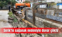 Serik'te sağanak nedeniyle duvar çöktü
