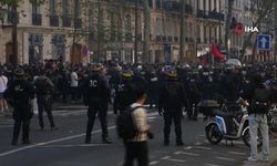 Paris’teki lise eylemlerinde yüz binlerce kişi sokağa döküldü