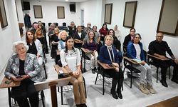 Kemer Belediyesi Halk Korosu'nda konser hazırlığı