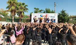 Kepez'de "Sahne Kepez" coşkusu mahalleleri sardı