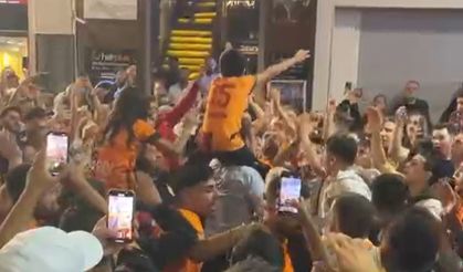 Fenerbahçe'yi deviren Galatasaray, İstiklal'i salladı!