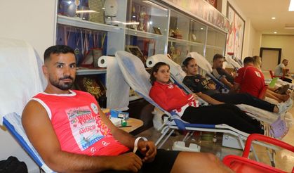 Milli sporculardan örnek davranış