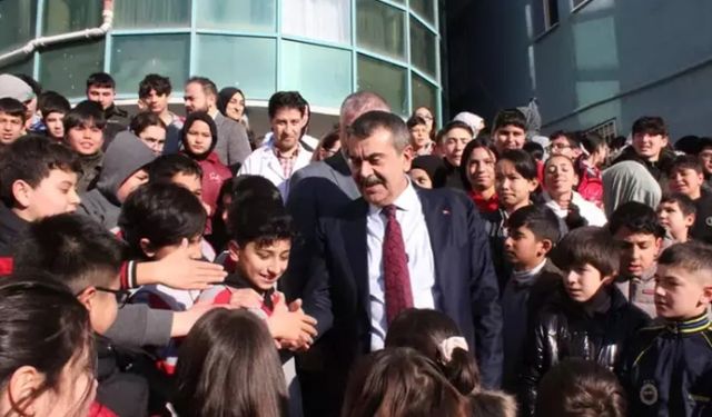 Eğitimde sürekli kendimizi geliştirmek durumundayız