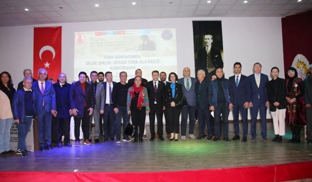 Akdeniz Üniversitesi'nde 'Türk Dünyasında Dilde Birlik: Ortak Türk Alfabesi' konferansı