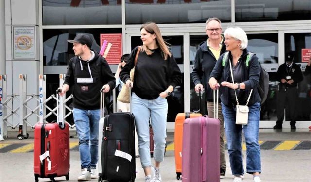 Bayram tatili, Antalya'daki otelleri hareketlendirdi